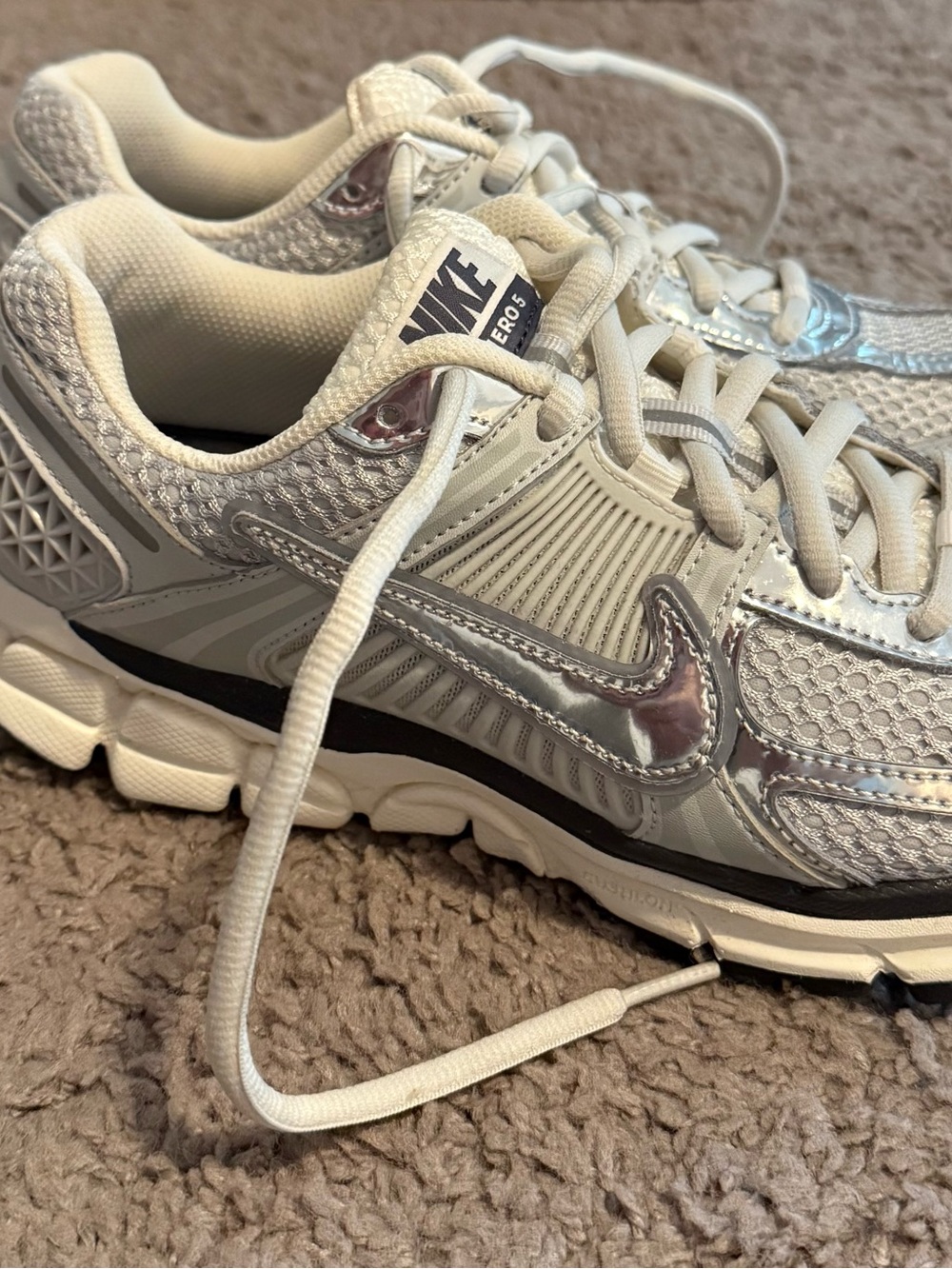 Women’s Nike Zoom Vomero 5 Sneakers